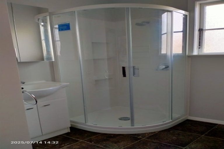 Photo of property in 4 Durham Crescent, Fairfield, Lower Hutt, 5011