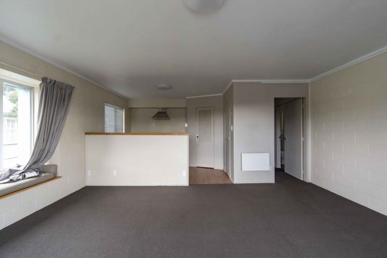 Photo of property in 4/2 Ruakiwi Road, Hamilton Lake, Hamilton, 3204