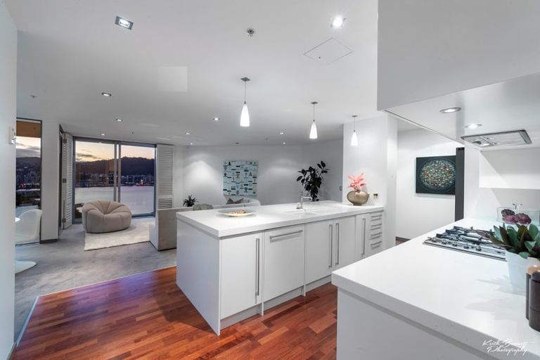Photo of property in 3b/22 Telford Terrace, Oriental Bay, Wellington, 6011