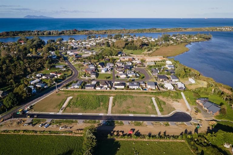 Photo of property in 87 Athenree Road, Athenree, Katikati, 3177