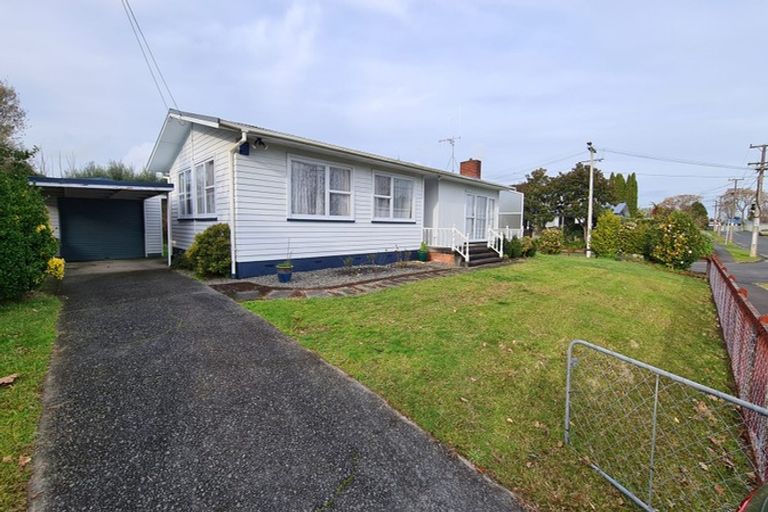 Photo of property in 16 Carlyle Avenue, Chartwell, Hamilton, 3210