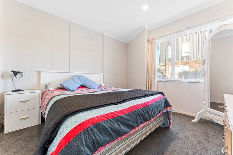 Photo of property in 30 Station Street, Hobsonville, Auckland, 0618