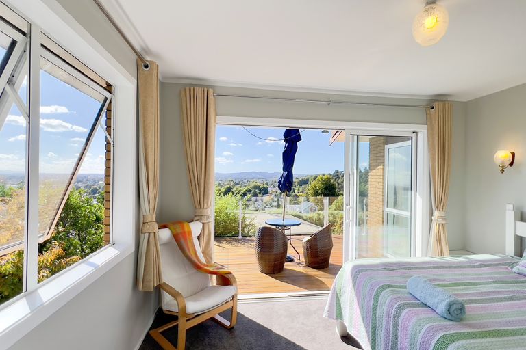 Photo of property in 32 Barberton Terrace, Red Hill, Papakura, 2110