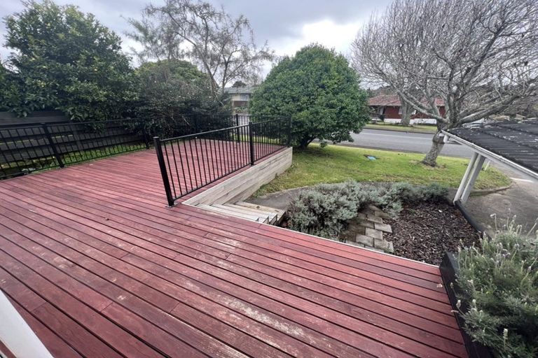 Photo of property in 5 Bellfield Road, Opaheke, Papakura, 2113