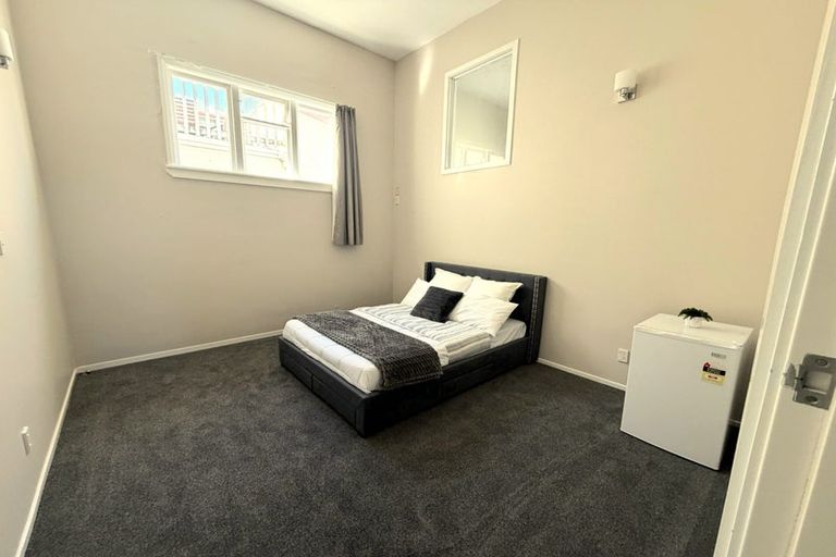 Photo of property in Rosemere Backpackers, 6 Macdonald Crescent, Te Aro, Wellington, 6011