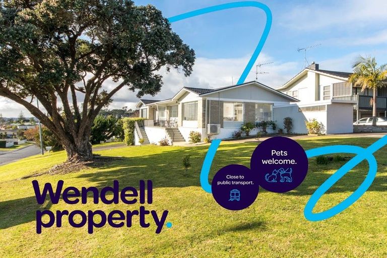 Photo of property in 1/49 Manhattan Heights, Glendene, Auckland, 0602