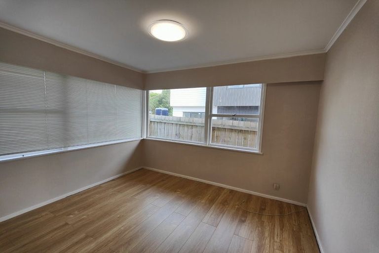 Photo of property in 5 Wilbur Place, Pakuranga Heights, Auckland, 2010