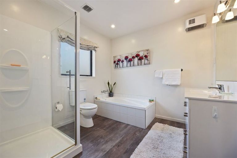Photo of property in 114 Saint James Avenue, Papanui, Christchurch, 8053