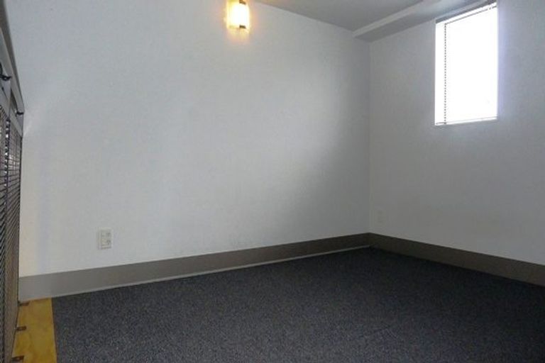 Photo of property in Urbane Apartments, 39/29 Webb Street, Mount Cook, Wellington, 6011