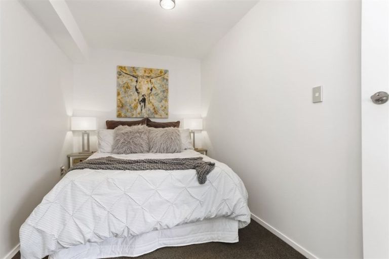 Photo of property in 21 Fairmount Road, Titirangi, Auckland, 0604