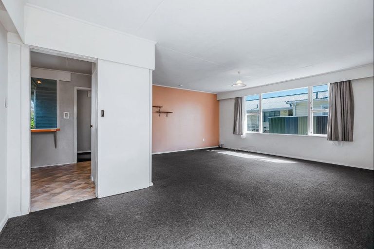 Photo of property in 81 Rangipoia Place, Turangi, 3334