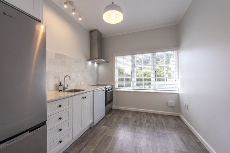 Photo of property in 1/18 Ponsonby Road, Karori, Wellington, 6012
