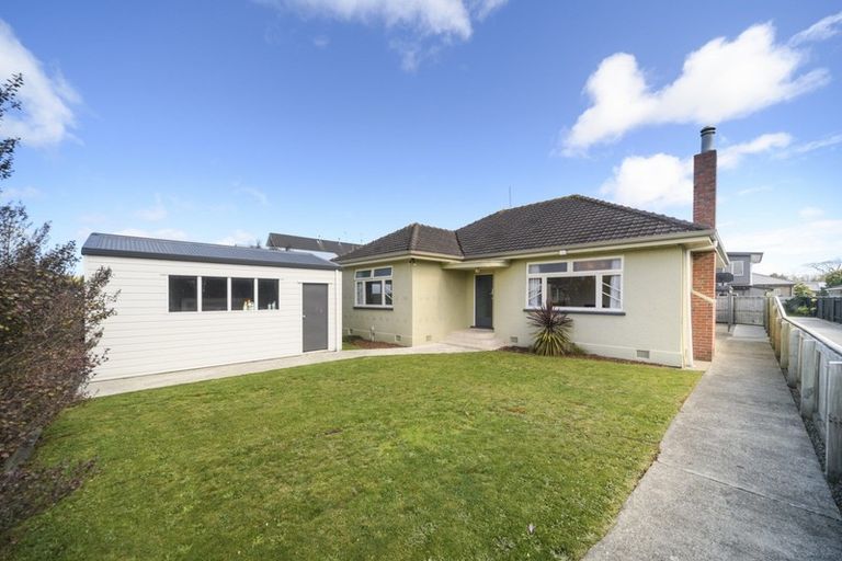 Photo of property in 8a Jensen Street, Hokowhitu, Palmerston North, 4410