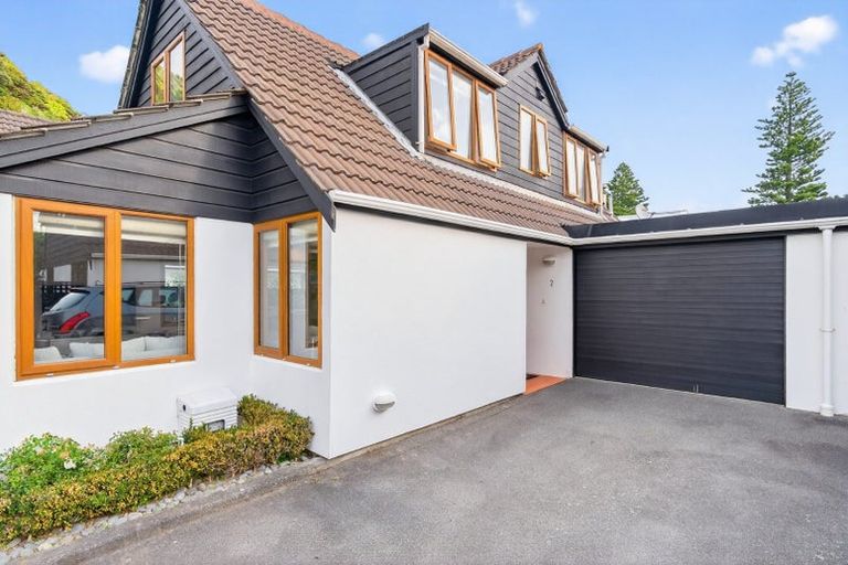 Photo of property in 2/130 Muritai Road, Eastbourne, Lower Hutt, 5013