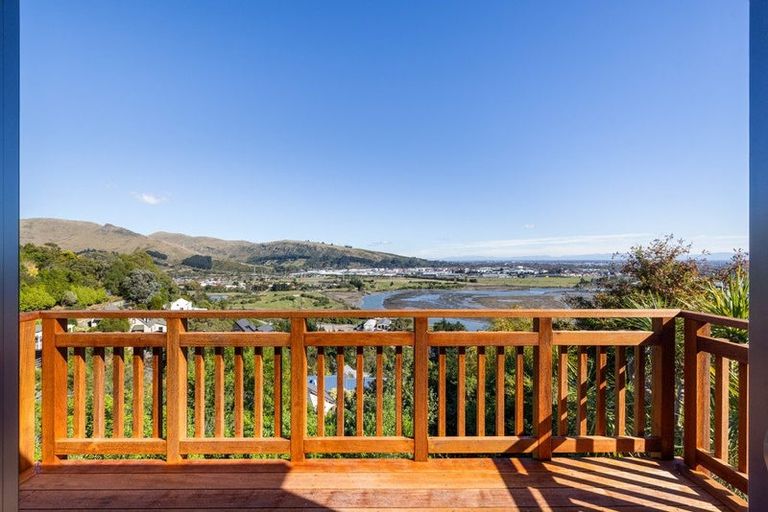 Photo of property in 10 Hobday Lane, Mount Pleasant, Christchurch, 8081