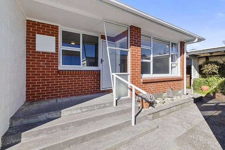 Photo of property in 4/290 Carrington Street, Vogeltown, New Plymouth, 4310
