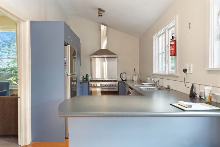 Photo of property in 113 Geraldine Street, Edgeware, Christchurch, 8013