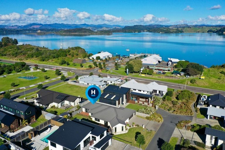 Photo of property in 5 Harry Court, Ohope, 3121