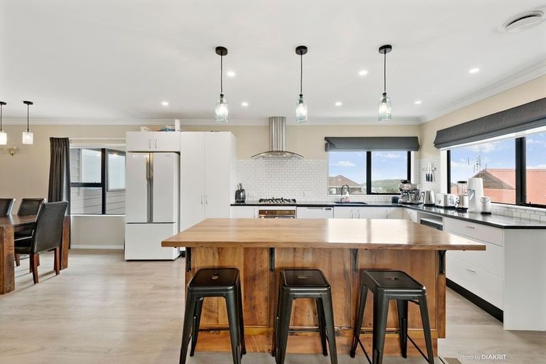 Photo of property in 25 Satara Crescent, Khandallah, Wellington, 6035