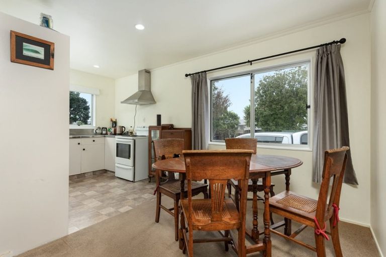 Photo of property in 3b Redditch Place, Papamoa Beach, Papamoa, 3118
