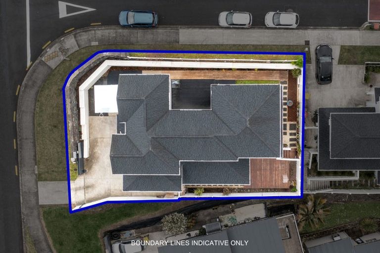 Photo of property in 2 Bela Vista Boulevard, Swanson, Auckland, 0614