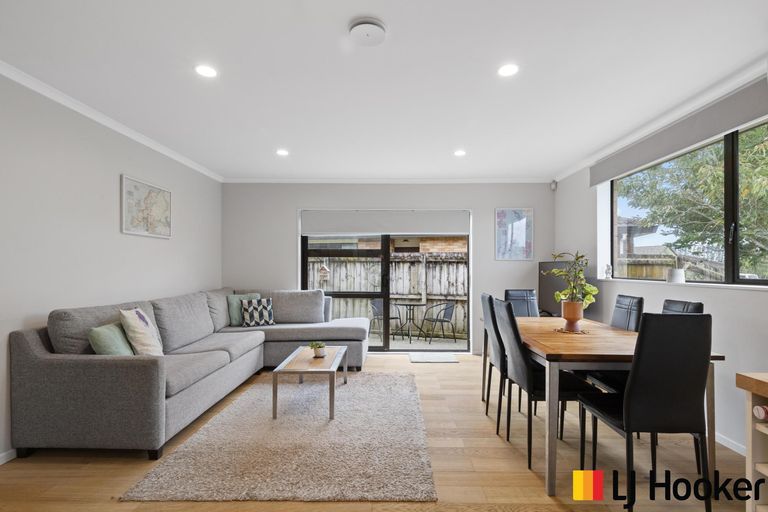 Photo of property in 16 Margarita Rise, Pukekohe, 2120