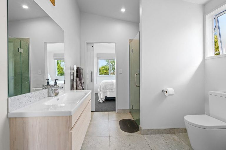 Photo of property in 1/55 Hogan Road, Cambridge, 3493