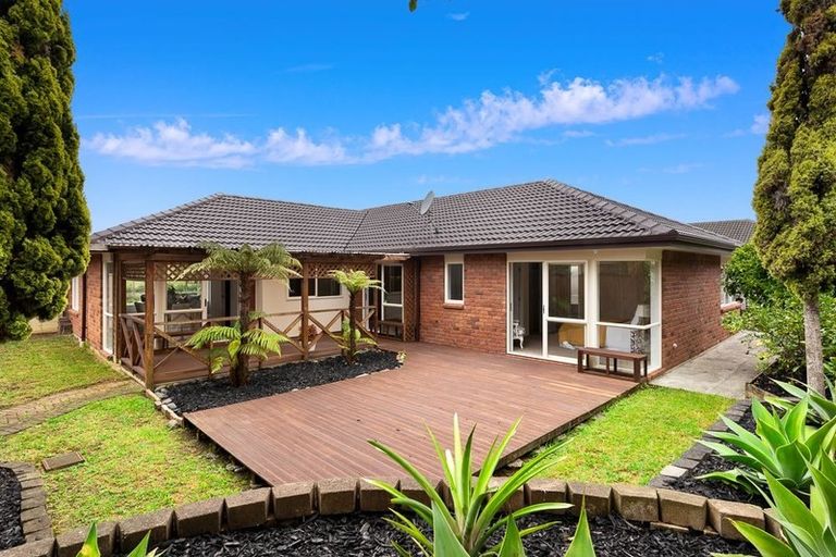 Photo of property in 54 Hillwell Drive, Henderson, Auckland, 0612