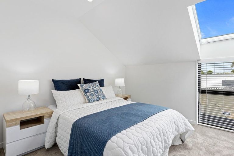 Photo of property in 2/196 Hills Road, Edgeware, Christchurch, 8013