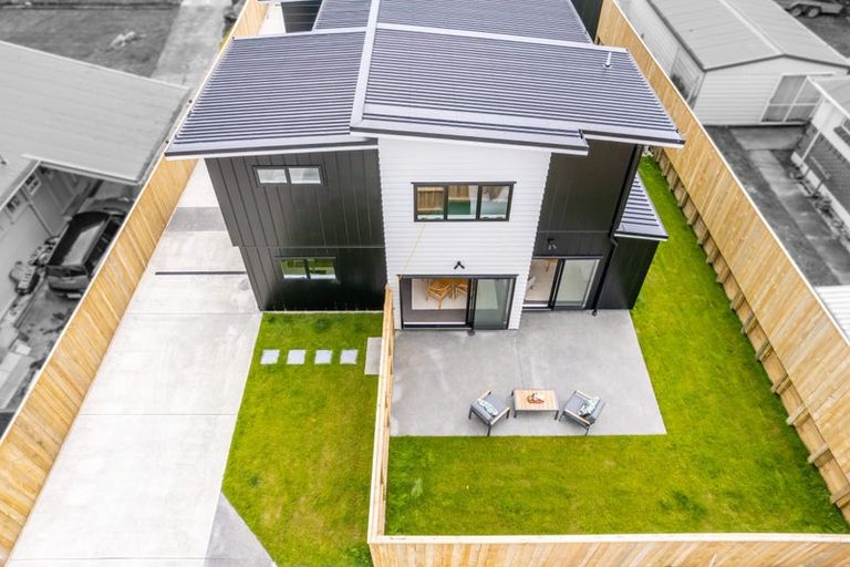 Photo of property in 42b Moeraki Road, Maoribank, Upper Hutt, 5018