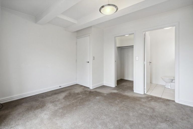 Photo of property in 24 Charlotte Avenue, Brooklyn, Wellington, 6021
