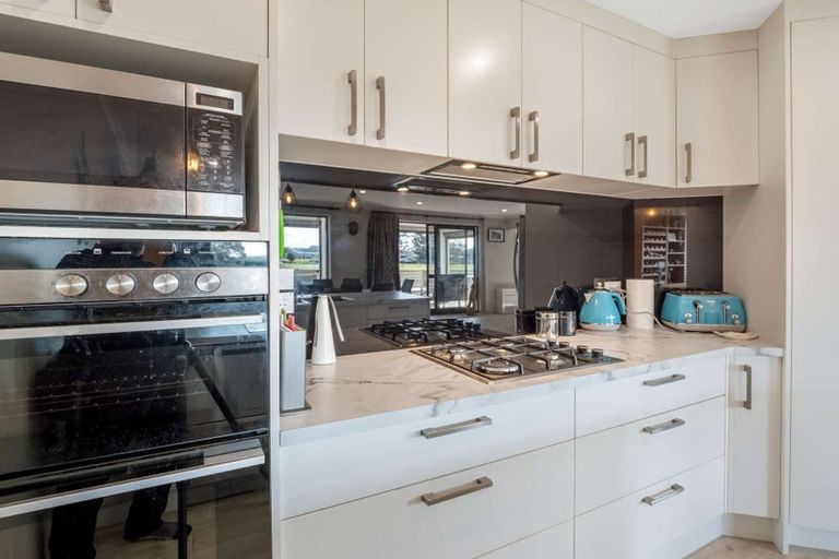 Photo of property in 1 Morrell Street, Tawhero, Whanganui, 4501