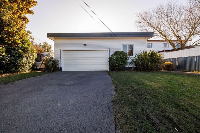 Photo of property in 313 Westminster Street, Mairehau, Christchurch, 8013