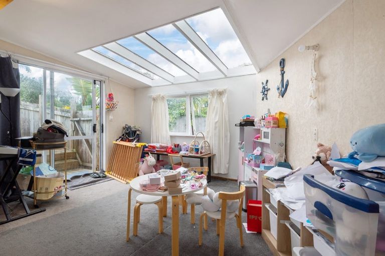 Photo of property in 522 Beach Road, Murrays Bay, Auckland, 0630