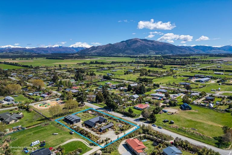 Photo of property in 5 Loach Road, Hawea Flat, Wanaka, 9382
