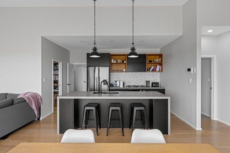 Photo of property in 46 Maka Terrace, Orewa, 0931