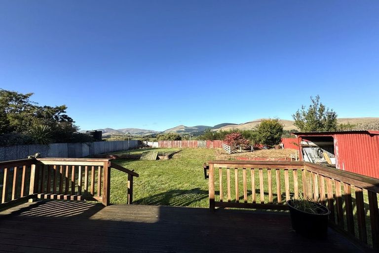 Photo of property in 93 Main Road, Clinton, 9534