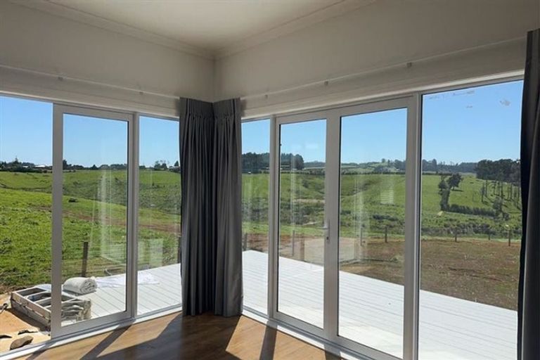 Photo of property in 49 Elbow Road, Aka Aka, Pukekohe, 2678