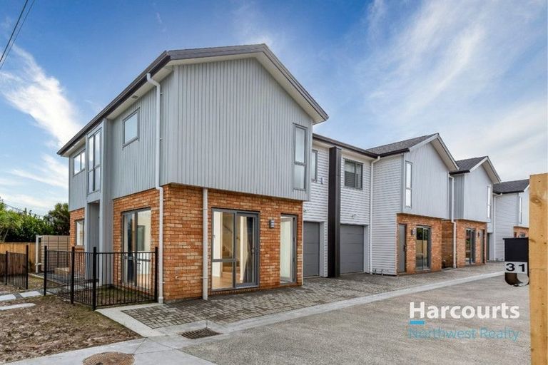Photo of property in 31b Statesman Street, Henderson, Auckland, 0612