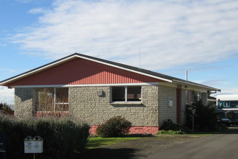 Photo of property in 8b Dovedale Place, Dinsdale, Hamilton, 3204
