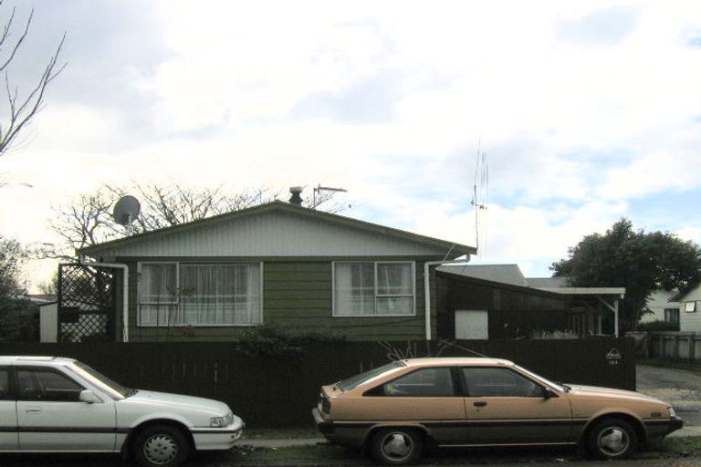 Photo of property in 384 Kahikatea Drive, Dinsdale, Hamilton, 3204