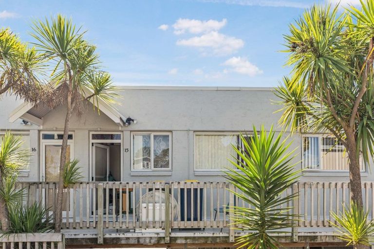 Photo of property in 15/242 Great North Road, Henderson, Auckland, 0612
