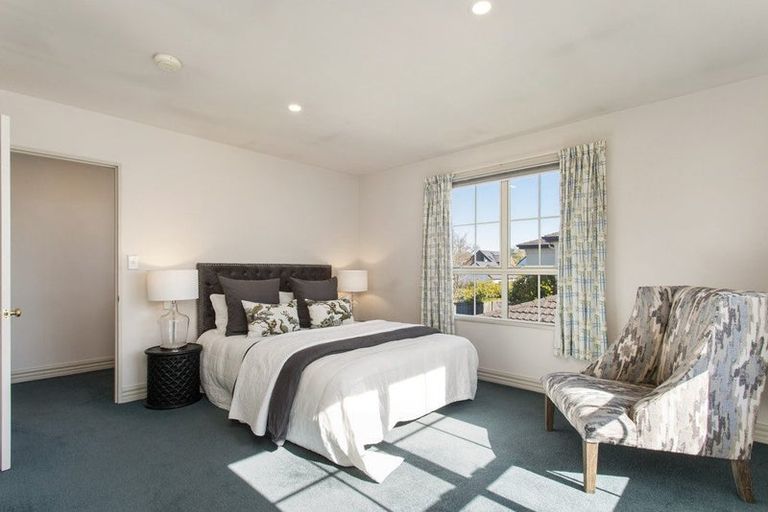 Photo of property in 2/61 Murray Place, St Albans, Christchurch, 8014