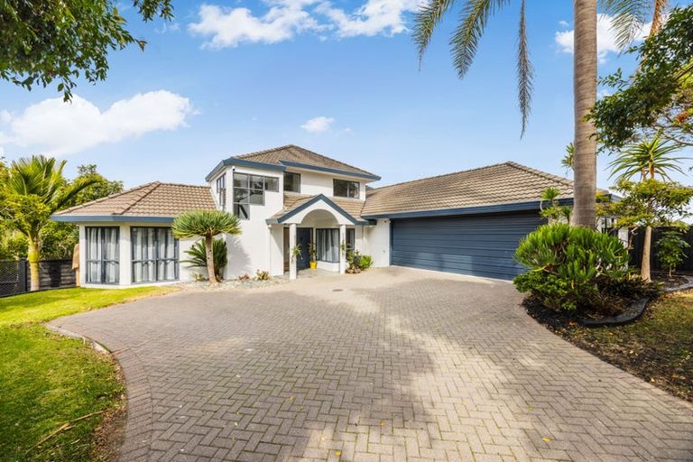Photo of property in 62 Keywella Drive, Conifer Grove, Takanini, 2112