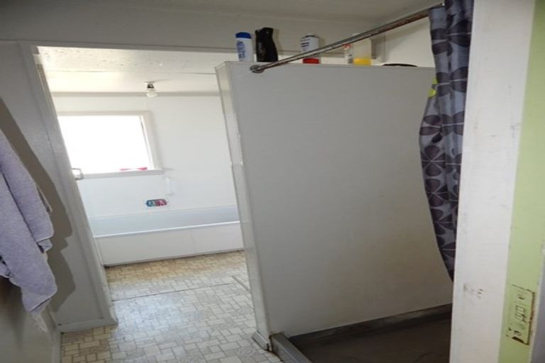 Photo of property in 13 Russell Street, Westport, 7825