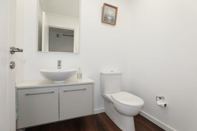 Photo of property in 49 Chateau Crescent, Rangatira Park, Taupo, 3330