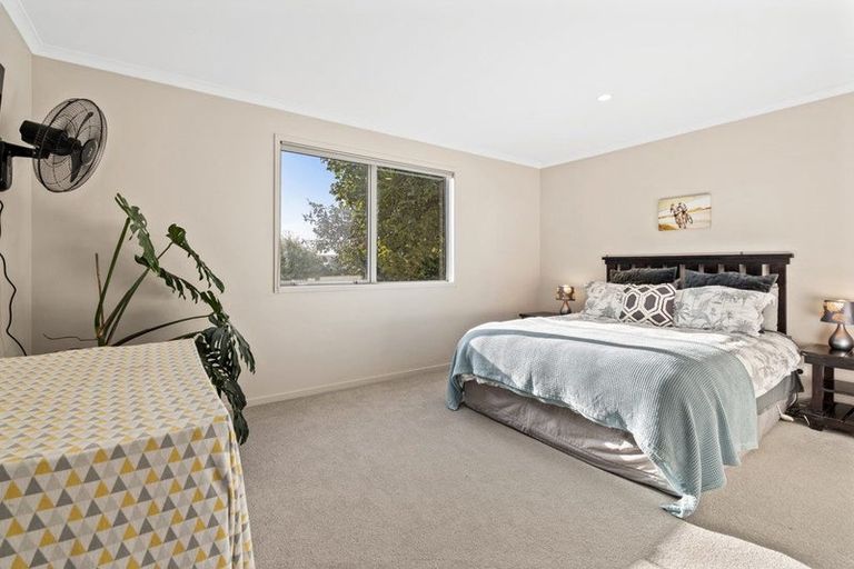 Photo of property in 4b Voyager Drive, Gulf Harbour, Whangaparaoa, 0930
