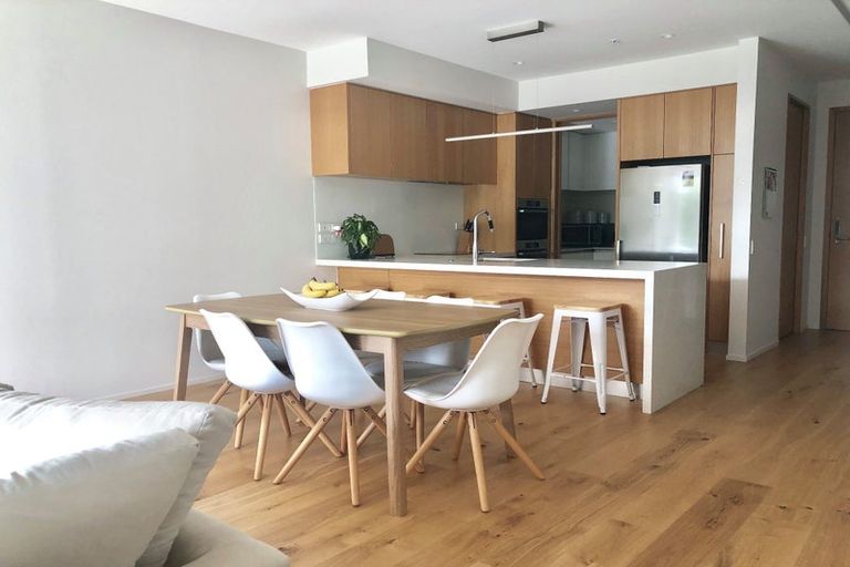 Photo of property in 203/585 Beach Road, Rothesay Bay, Auckland, 0630