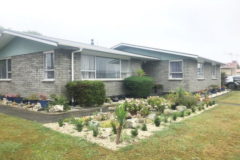 Photo of property in 7 Grenville Street, Levin, 5510