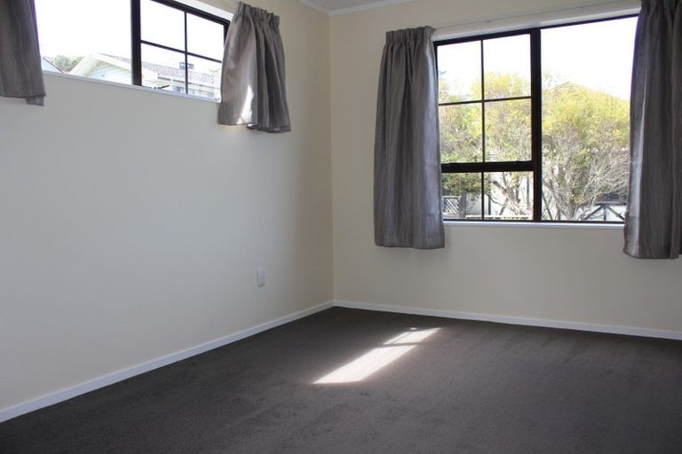Photo of property in 60 Cortina Avenue, Johnsonville, Wellington, 6037